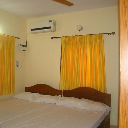 Saikunj Holiday Homes Candolim Ngoại thất bức ảnh